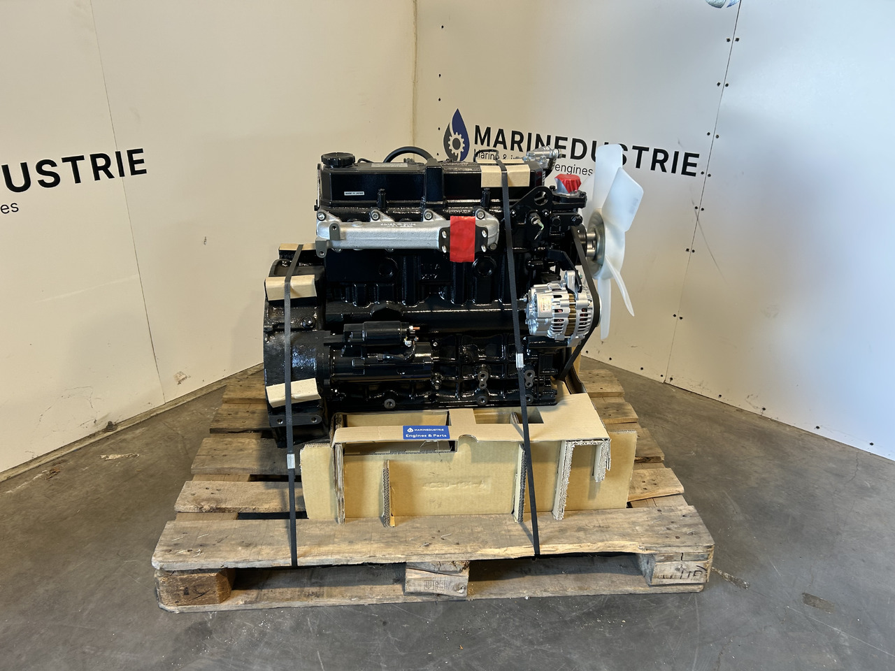 Mitsubishi S4S (New engine) - Motor - Egyéb gépek: 3 kép. Mitsubishi S4S (New engine) - Motor - Egyéb gépek: 3 kép.
