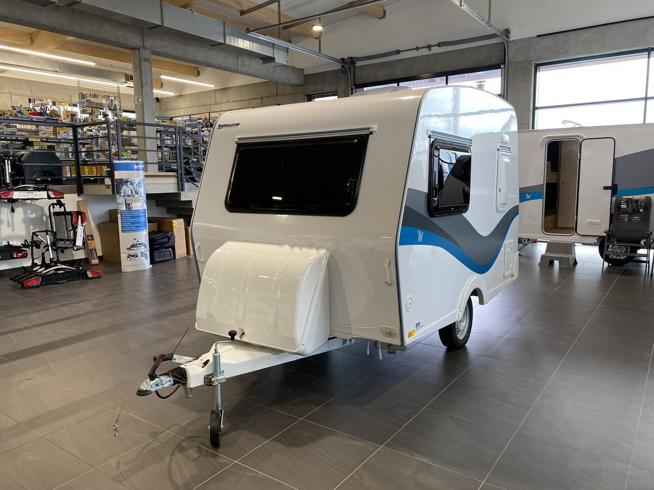 Új Lakókocsi Niewiadów NT-SPRINT sandwich caravan kemping: 6 kép.
