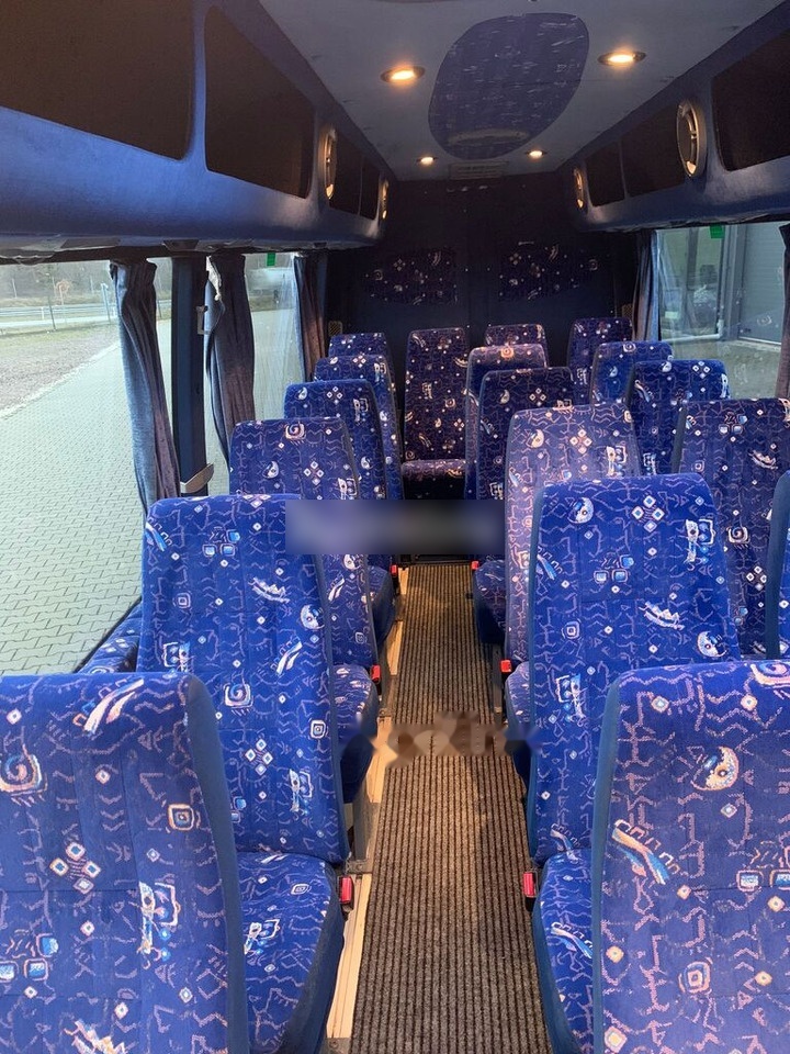 Minibusz, Kisbusz Mercedes-Benz Sprinter 515 CDI- 21 PLACES + 5 STANDING: 15 kép. Minibusz, Kisbusz Mercedes-Benz Sprinter 515 CDI- 21 PLACES + 5 STANDING: 15 kép.