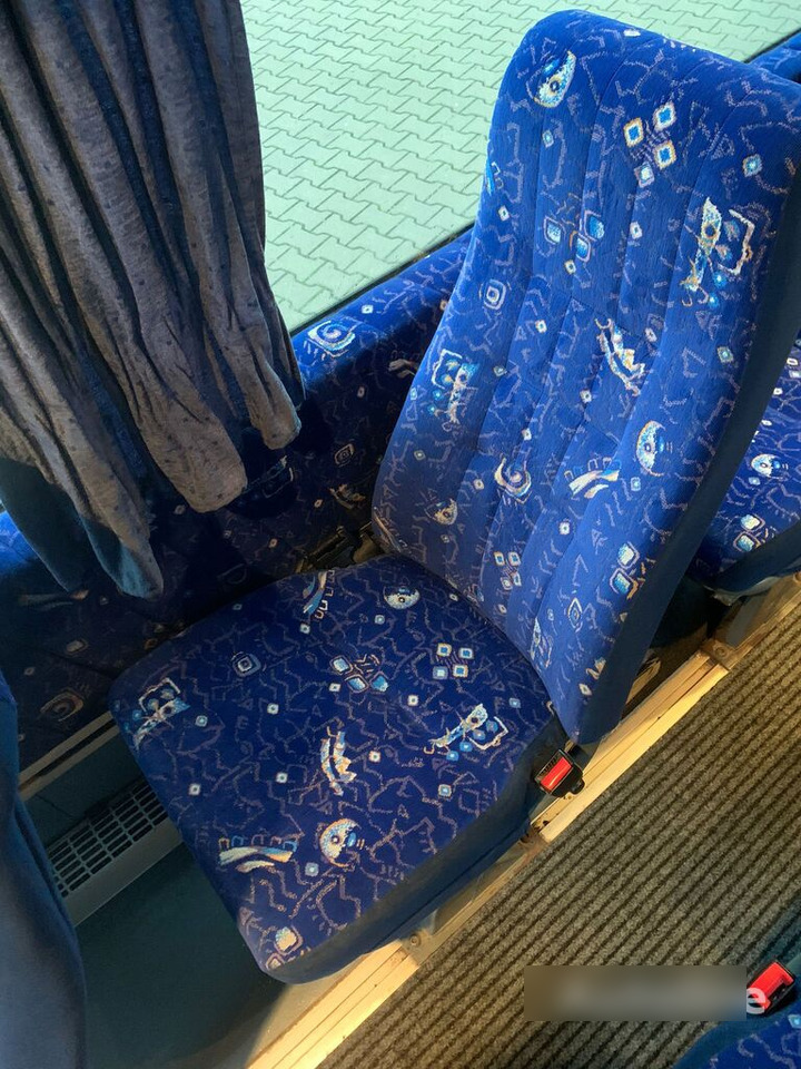 Minibusz, Kisbusz Mercedes-Benz Sprinter 515 CDI- 21 PLACES + 5 STANDING: 16 kép. Minibusz, Kisbusz Mercedes-Benz Sprinter 515 CDI- 21 PLACES + 5 STANDING: 16 kép.