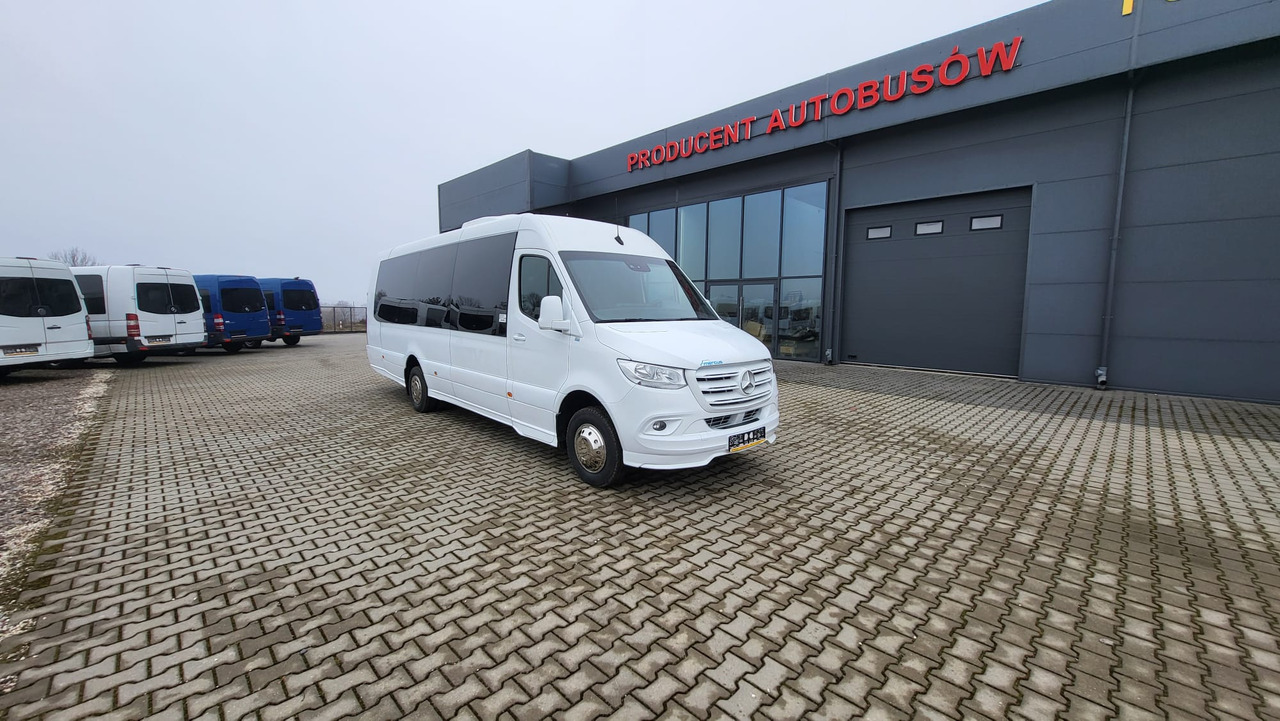 Mercedes-Benz Sprinter 516 CDI - 27 places + 7 standing - Helyközi busz: 1 kép. Mercedes-Benz Sprinter 516 CDI - 27 places + 7 standing - Helyközi busz: 1 kép.