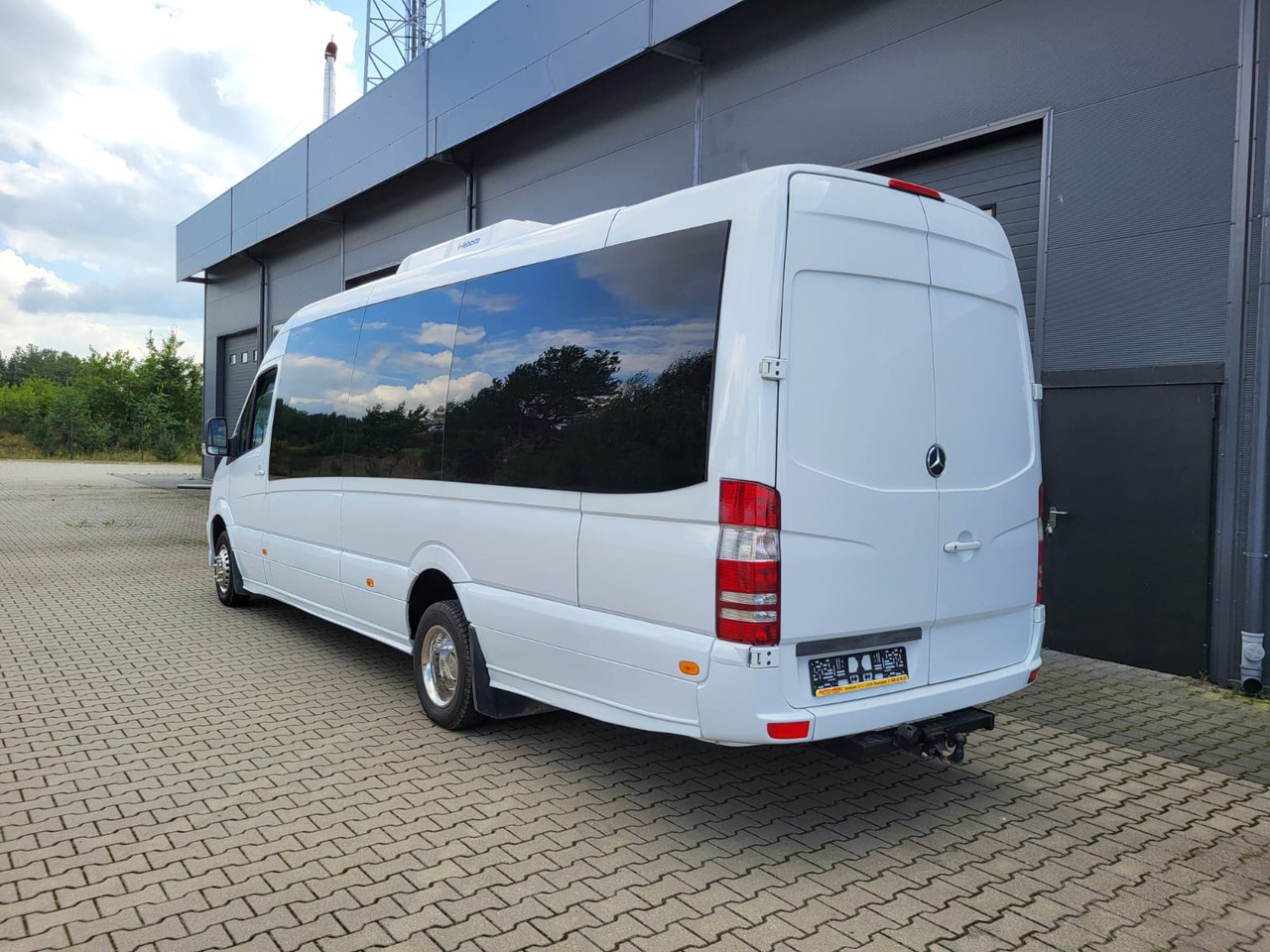 Mercedes-Benz Sprinter 519 CDI 24 places + 4 standing - Helyközi busz: 3 kép. Mercedes-Benz Sprinter 519 CDI 24 places + 4 standing - Helyközi busz: 3 kép.