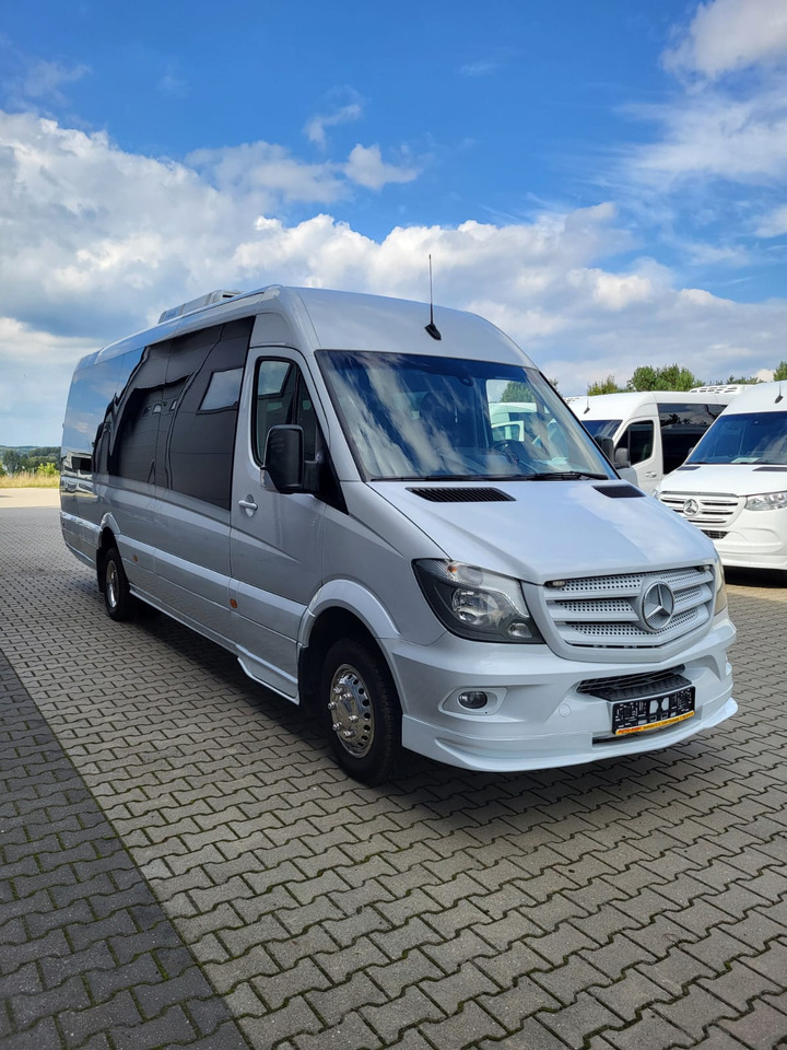 Mercedes-Benz Sprinter 519 CDI 24 places + 4 standing - Helyközi busz: 1 kép. Mercedes-Benz Sprinter 519 CDI 24 places + 4 standing - Helyközi busz: 1 kép.
