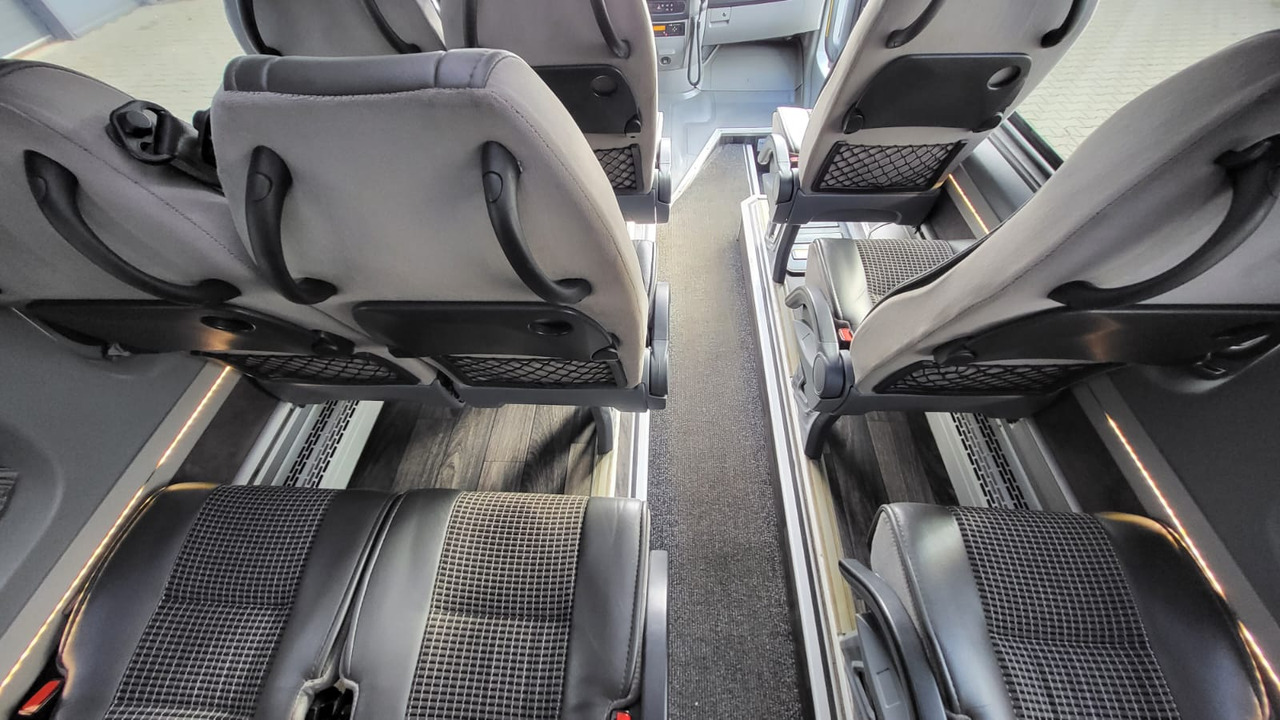 Mercedes-Benz Sprinter 519 CDI 24 seats - Távolsági busz: 5 kép. Mercedes-Benz Sprinter 519 CDI 24 seats - Távolsági busz: 5 kép.