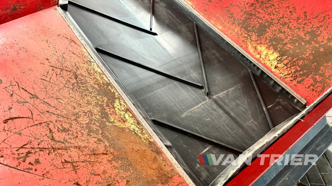 Miedema SB151 Dosing bunker - Tárolóberendezések: 5 kép. Miedema SB151 Dosing bunker - Tárolóberendezések: 5 kép.