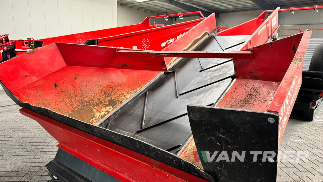 Miedema SB151 Dosing bunker - Tárolóberendezések: 3 kép. Miedema SB151 Dosing bunker - Tárolóberendezések: 3 kép.