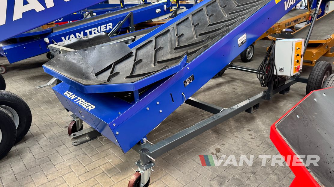 Van Trier 7-100 Conveyor belt - Futószalag: 3 kép. Van Trier 7-100 Conveyor belt - Futószalag: 3 kép.