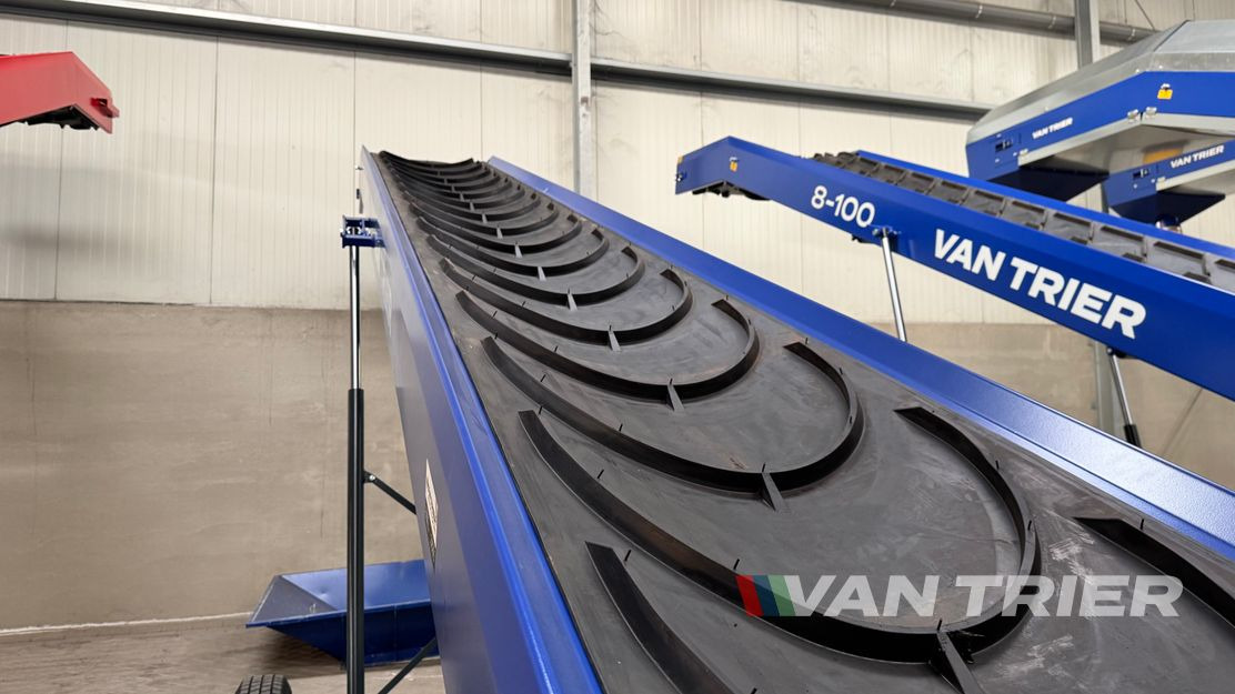 Van Trier 9-80 Conveyor belt - Futószalag: 4 kép. Van Trier 9-80 Conveyor belt - Futószalag: 4 kép.