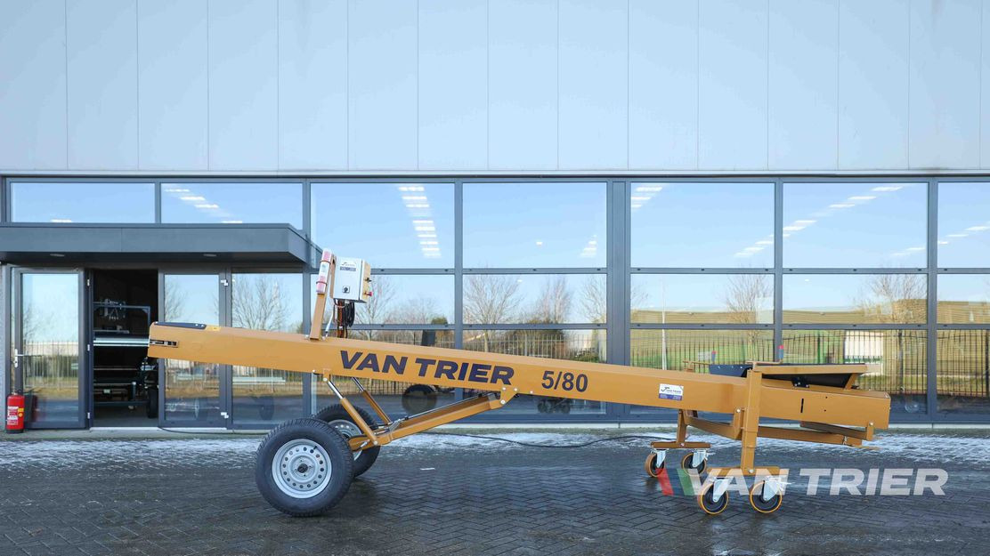 Van Trier V5-80 Flat conveyor - Futószalag: 2 kép. Van Trier V5-80 Flat conveyor - Futószalag: 2 kép.