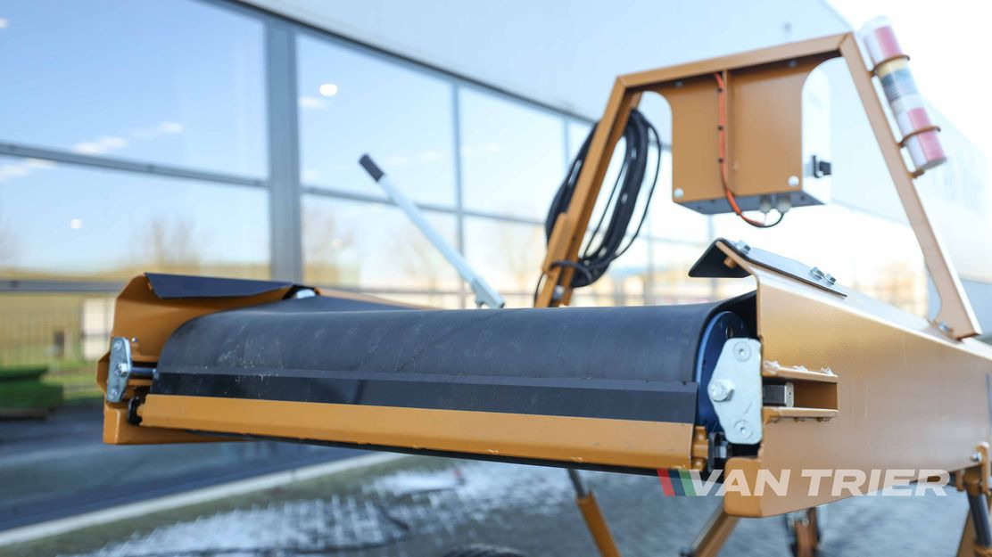 Van Trier V5-80 Flat conveyor - Futószalag: 4 kép. Van Trier V5-80 Flat conveyor - Futószalag: 4 kép.