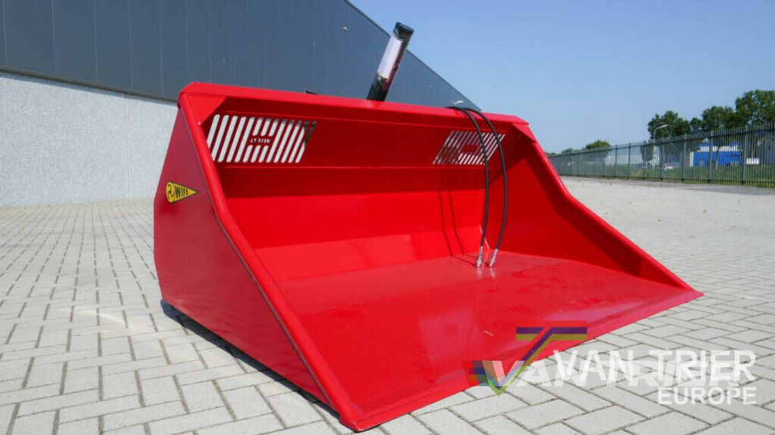 WIFO HOD-225 Loading bucket - Rakodókanál: 1 kép. WIFO HOD-225 Loading bucket - Rakodókanál: 1 kép.