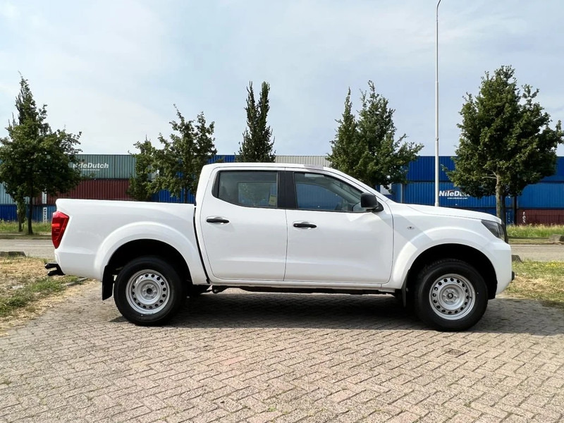 Nissan Navara 4x4 - 22 UNITS - 2.5 D Double Cab - XE - EURO 2 - NEW!! READY FOR WORK!!! - Pickup, Duplakabinos kisteherautó: 5 kép. Nissan Navara 4x4 - 22 UNITS - 2.5 D Double Cab - XE - EURO 2 - NEW!! READY FOR WORK!!! - Pickup, Duplakabinos kisteherautó: 5 kép.