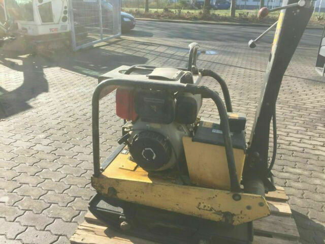 Bomag BPR 60/52D Rüttelplatte - Lapvibrátor: 1 kép. Bomag BPR 60/52D Rüttelplatte - Lapvibrátor: 1 kép.