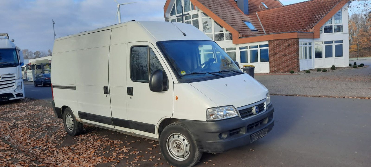 Fiat Ducato Maxi - Furgon: 2 kép. Fiat Ducato Maxi - Furgon: 2 kép.