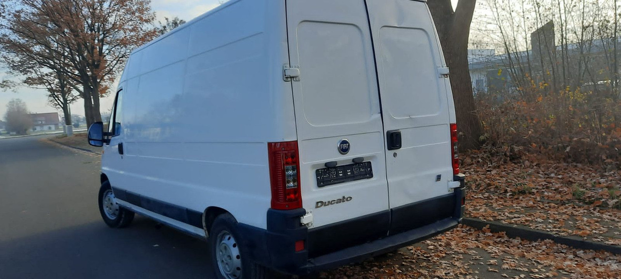 Fiat Ducato Maxi - Furgon: 3 kép. Fiat Ducato Maxi - Furgon: 3 kép.