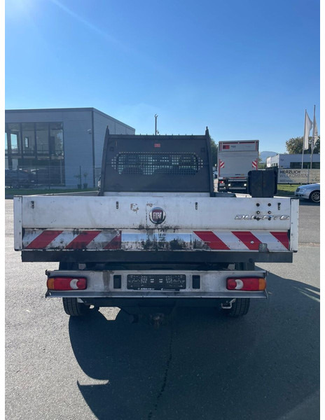 Fiat Ducato - Platós kisteherautó: 5 kép. Fiat Ducato - Platós kisteherautó: 5 kép.