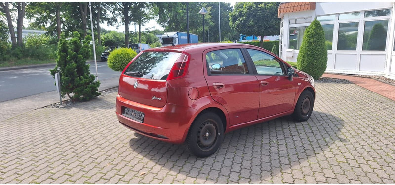Fiat Punto - Autó: 3 kép. Fiat Punto - Autó: 3 kép.
