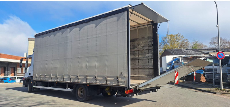 Ponyvás teherautó Iveco 120E22 Plane+Sp. G.Haus/Hochdach Klima LBW AHK: 6 kép. Ponyvás teherautó Iveco 120E22 Plane+Sp. G.Haus/Hochdach Klima LBW AHK: 6 kép.