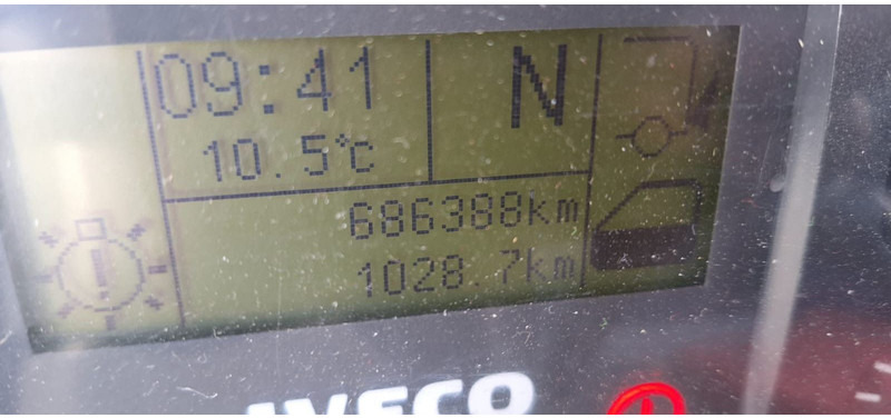 Ponyvás teherautó Iveco 120E22 Plane+Sp. G.Haus/Hochdach Klima LBW AHK: 8 kép. Ponyvás teherautó Iveco 120E22 Plane+Sp. G.Haus/Hochdach Klima LBW AHK: 8 kép.