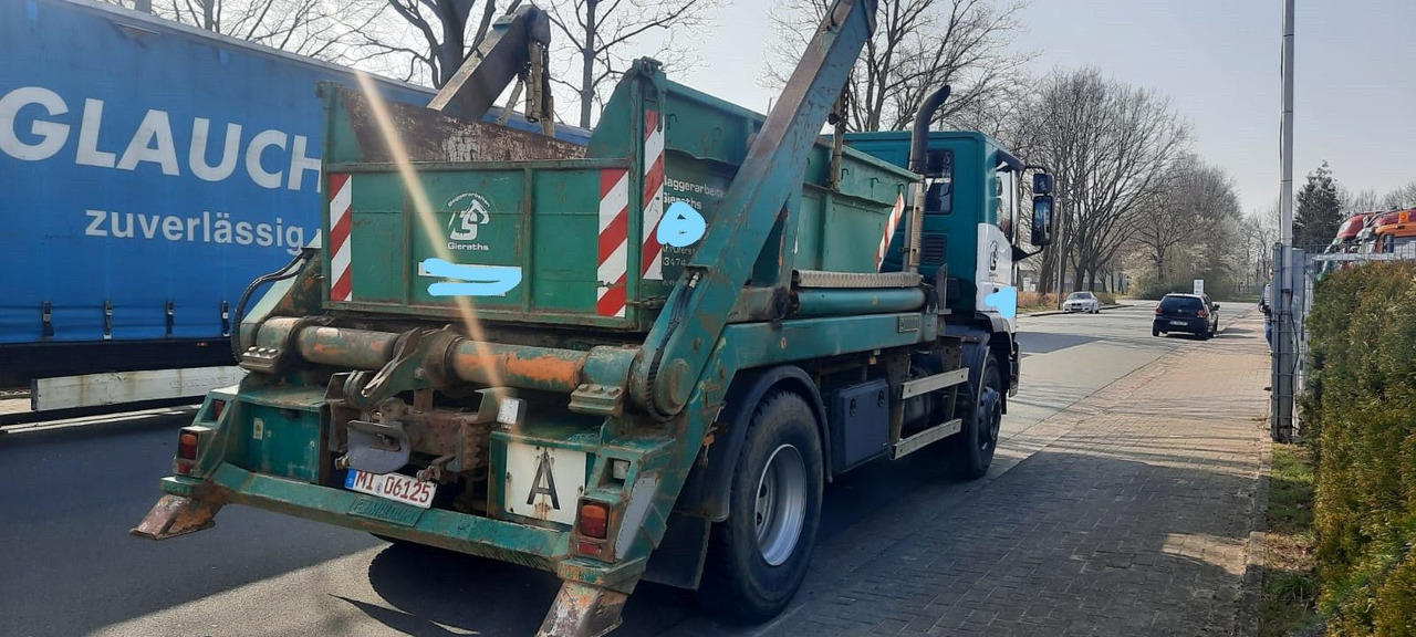 Iveco 190E28 Absetzkipper - Billenőplatós teherautó: 5 kép. Iveco 190E28 Absetzkipper - Billenőplatós teherautó: 5 kép.