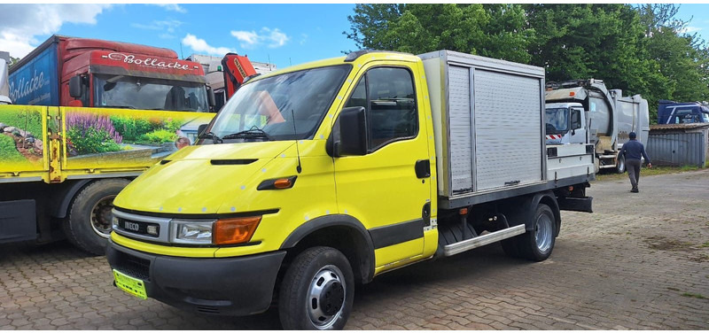 Iveco Daily Koffer - Dobozos kisteherautó: 1 kép. Iveco Daily Koffer - Dobozos kisteherautó: 1 kép.