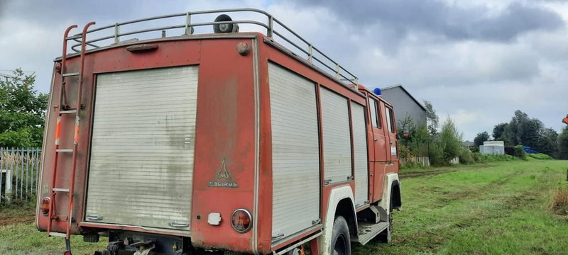 Iveco F 170 Feuerwehrauto - Tűzoltóautó: 4 kép. Iveco F 170 Feuerwehrauto - Tűzoltóautó: 4 kép.