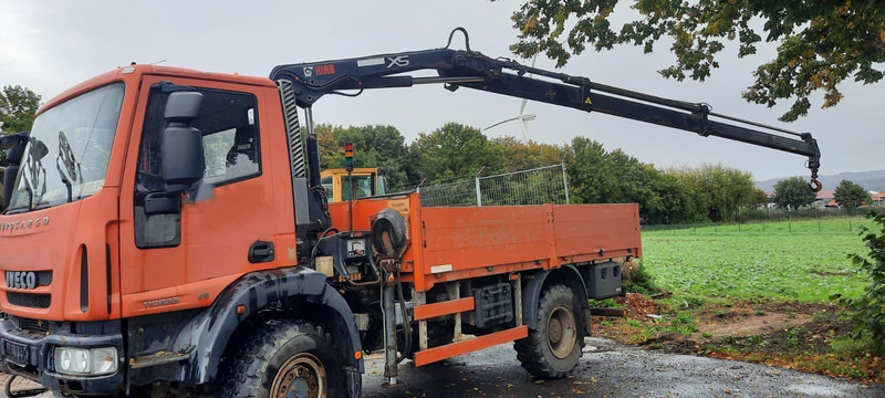 Iveco ML110-220 4x4 mit Kran+Funk - Platós teherautó, Darus autó: 5 kép. Iveco ML110-220 4x4 mit Kran+Funk - Platós teherautó, Darus autó: 5 kép.