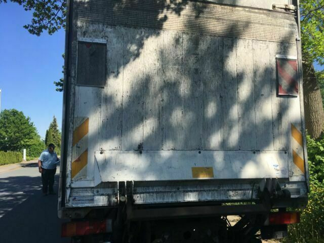 Iveco ML120 E22 Kühlkoffer LBW Deutsche Maschine - Hűtős teherautó: 4 kép. Iveco ML120 E22 Kühlkoffer LBW Deutsche Maschine - Hűtős teherautó: 4 kép.