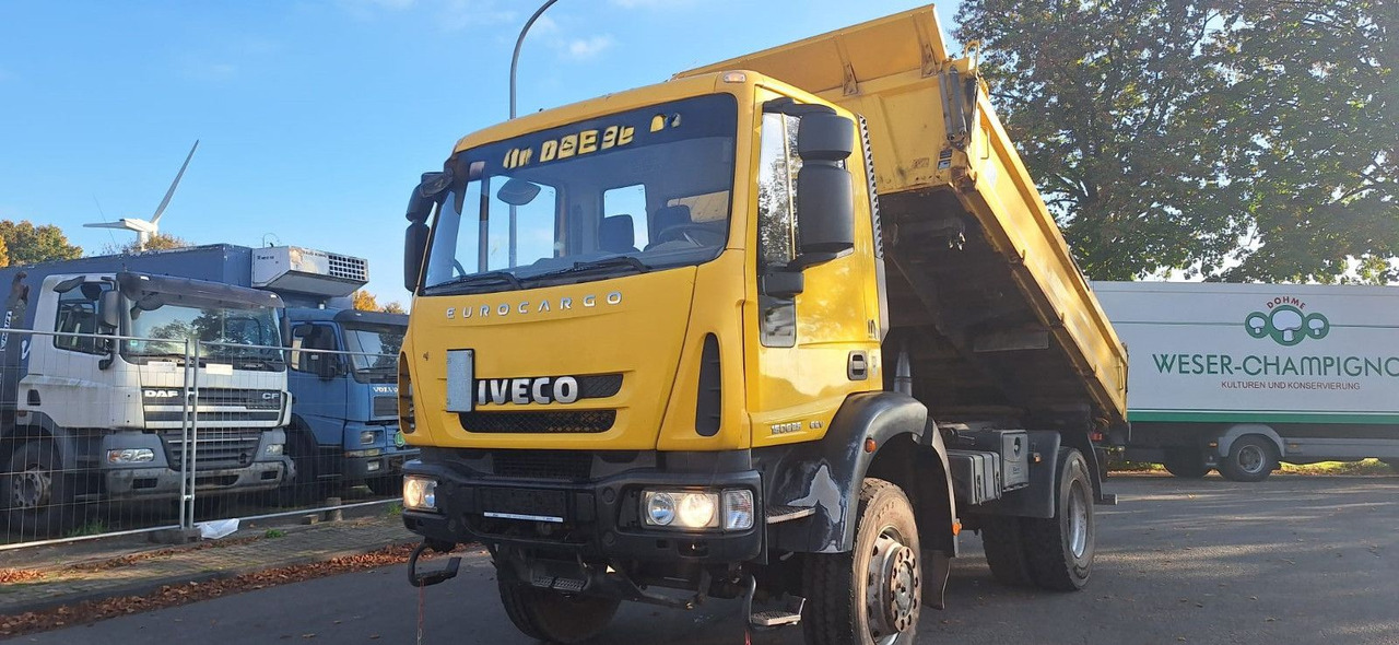 Iveco ML150E25 4x4 Kipper AHK org.93tkm 1-Hand - Billenőplatós teherautó: 2 kép. Iveco ML150E25 4x4 Kipper AHK org.93tkm 1-Hand - Billenőplatós teherautó: 2 kép.