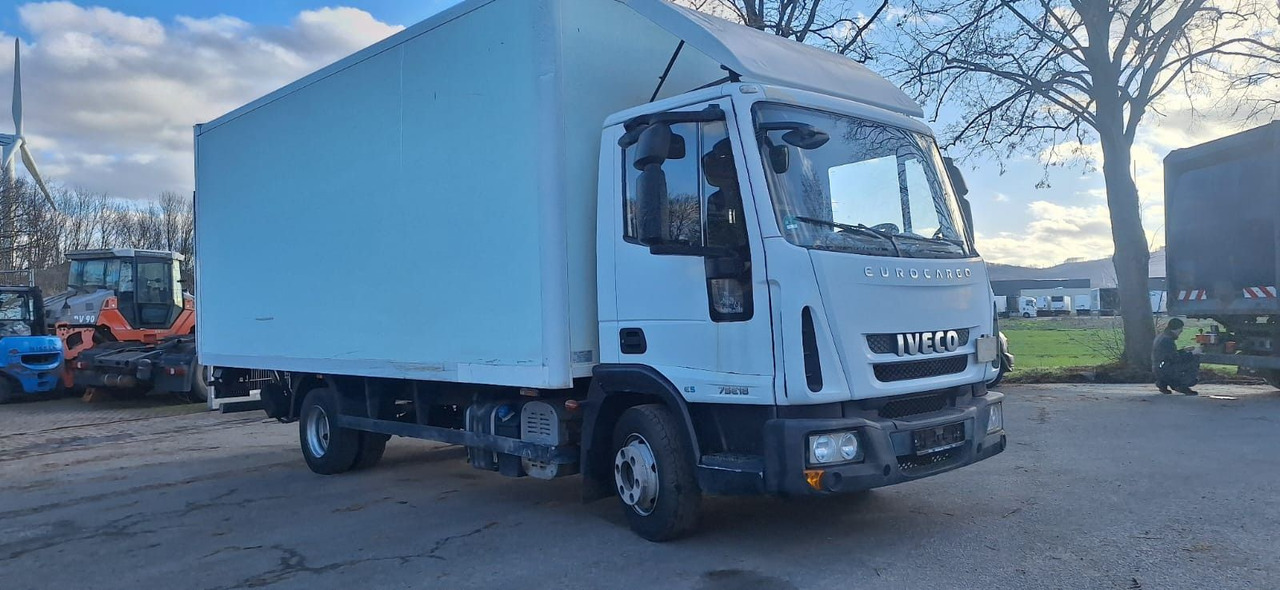 Iveco ML80E18 Koffer LBW - Dobozos kisteherautó: 1 kép. Iveco ML80E18 Koffer LBW - Dobozos kisteherautó: 1 kép.