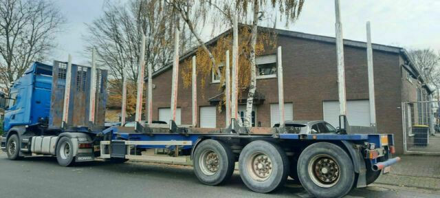 Kässbohrer SCV Plattform Mit Rungen 3 Achser - Rönkszállító félpótkocsi: 1 kép. Kässbohrer SCV Plattform Mit Rungen 3 Achser - Rönkszállító félpótkocsi: 1 kép.