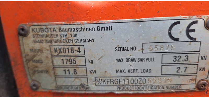 Kubota KX018-4 - Minikotró: 4 kép. Kubota KX018-4 - Minikotró: 4 kép.