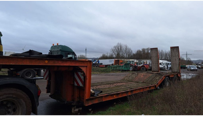 Langendorf Tieflader 2 Achser - Félpótkocsi mélybölcsős: 2 kép. Langendorf Tieflader 2 Achser - Félpótkocsi mélybölcsős: 2 kép.