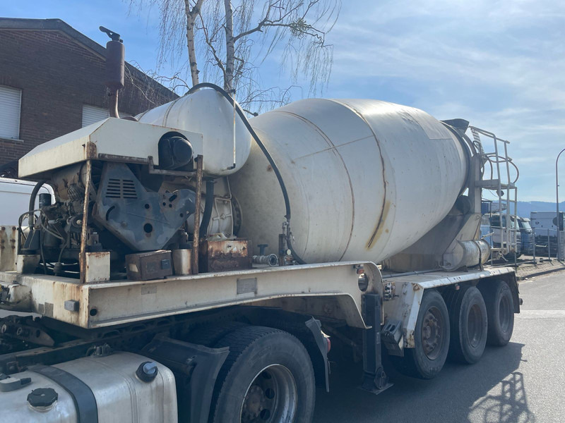 Lecinena Lecinena Betonmischauflieger - Betonkeverő félpótkocsi: 2 kép. Lecinena Lecinena Betonmischauflieger - Betonkeverő félpótkocsi: 2 kép.