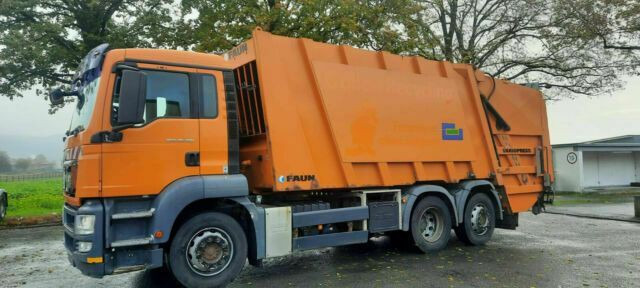 MAN 26.320 Müllwagen Faun Variopress - Szemetesautó: 2 kép. MAN 26.320 Müllwagen Faun Variopress - Szemetesautó: 2 kép.