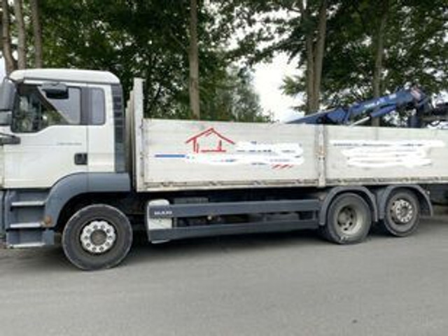 MAN 26.320 Pritsche mit Kran Tirre 170 - Platós teherautó, Darus autó: 1 kép. MAN 26.320 Pritsche mit Kran Tirre 170 - Platós teherautó, Darus autó: 1 kép.