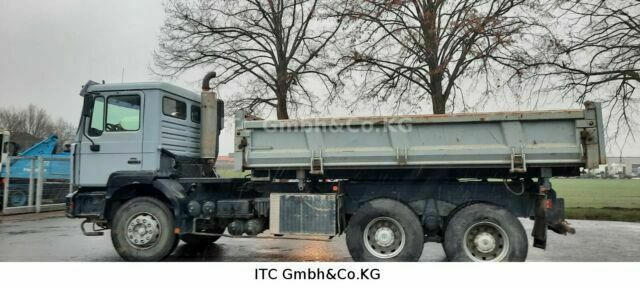 MAN 33.360K 6x4 Blatt/Blatt AP-Achse - Billenőplatós teherautó: 5 kép. MAN 33.360K 6x4 Blatt/Blatt AP-Achse - Billenőplatós teherautó: 5 kép.