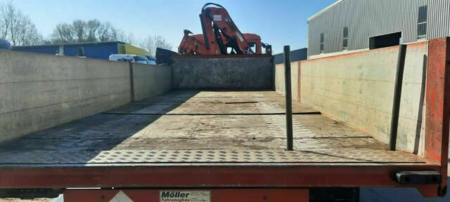 MAN ME18.284 mit Kran Not Aus Hiab 122B - Platós teherautó, Darus autó: 5 kép. MAN ME18.284 mit Kran Not Aus Hiab 122B - Platós teherautó, Darus autó: 5 kép.