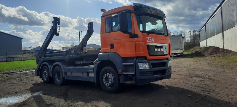 MAN TG-S 28.400 BL 6x2 Absetzkipper - Konténerszállító: 5 kép. MAN TG-S 28.400 BL 6x2 Absetzkipper - Konténerszállító: 5 kép.