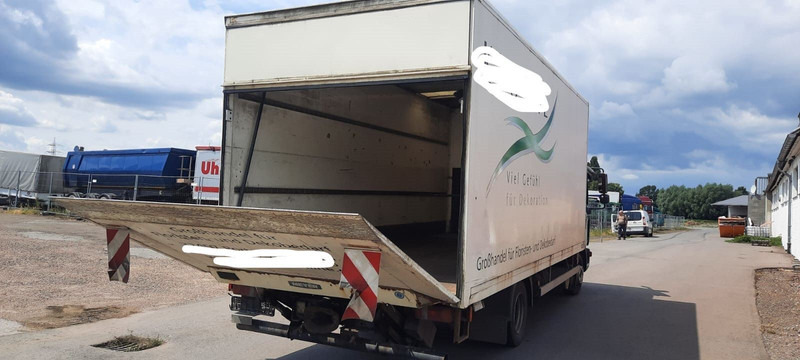 MAN TGL 8.180 Koffer - Dobozos felépítményű teherautó: 4 kép. MAN TGL 8.180 Koffer - Dobozos felépítményű teherautó: 4 kép.