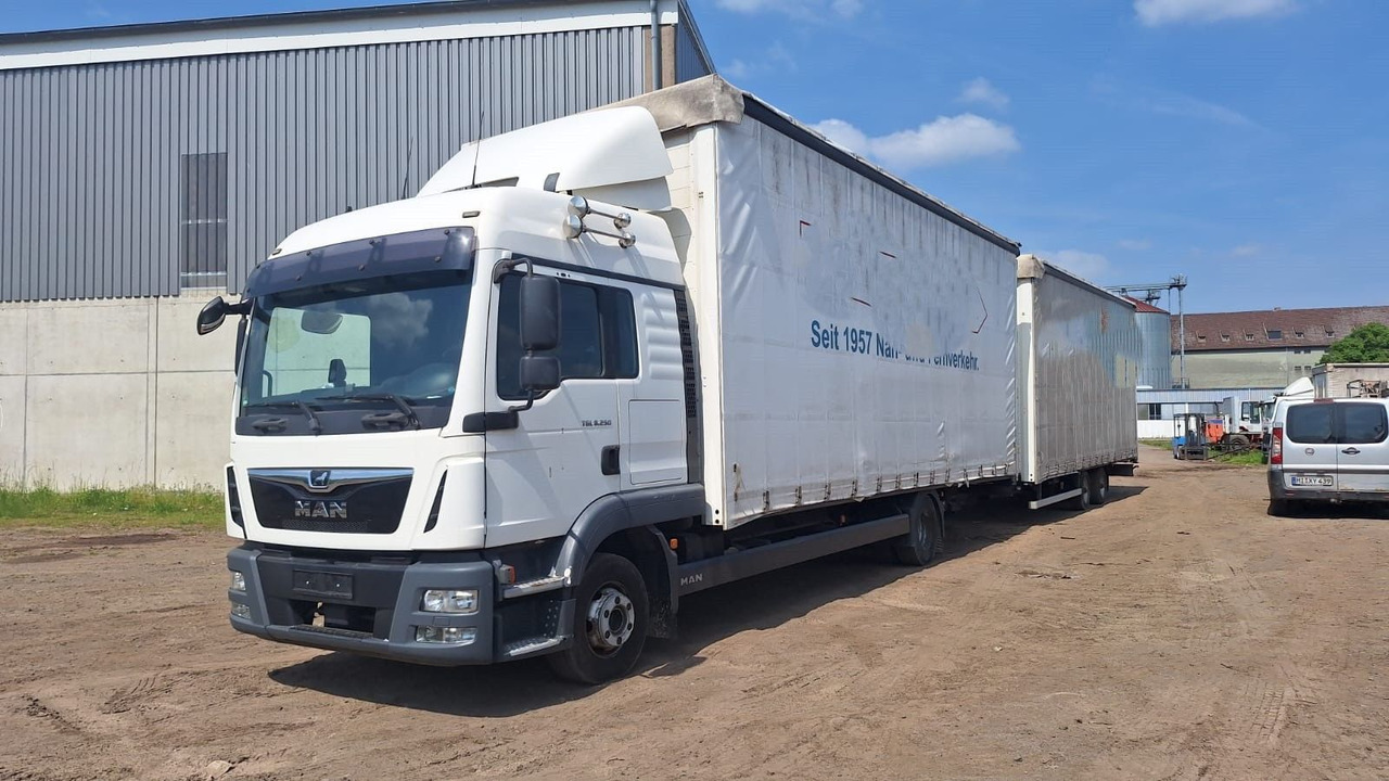 MAN TGL 8.250 Jumbo mit Anh. - Ponyvás kisteherautó: 1 kép. MAN TGL 8.250 Jumbo mit Anh. - Ponyvás kisteherautó: 1 kép.