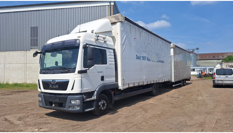 MAN TGL 8.250 Jumbo mit Anh - Ponyvás teherautó: 1 kép. MAN TGL 8.250 Jumbo mit Anh - Ponyvás teherautó: 1 kép.