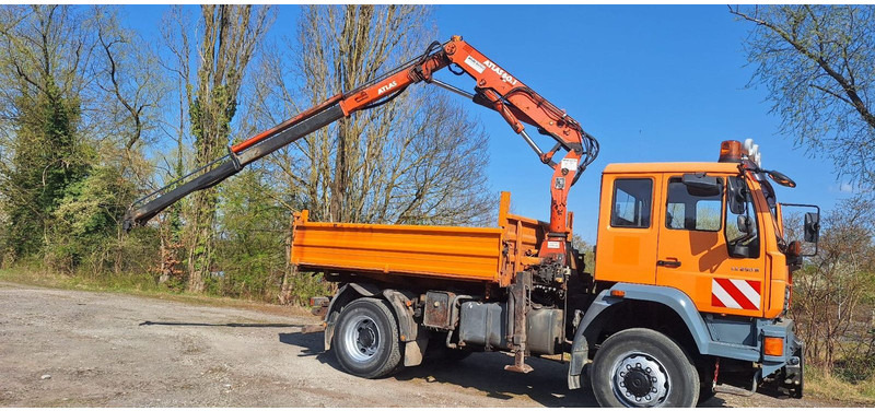 MAN TGM 18.240PS 4x4 3.S-Kipper mit Kran - Billenőplatós teherautó, Darus autó: 3 kép. MAN TGM 18.240PS 4x4 3.S-Kipper mit Kran - Billenőplatós teherautó, Darus autó: 3 kép.