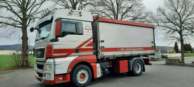 MAN TGX18.440PS Kipper - Billenőplatós teherautó: 2 kép. MAN TGX18.440PS Kipper - Billenőplatós teherautó: 2 kép.