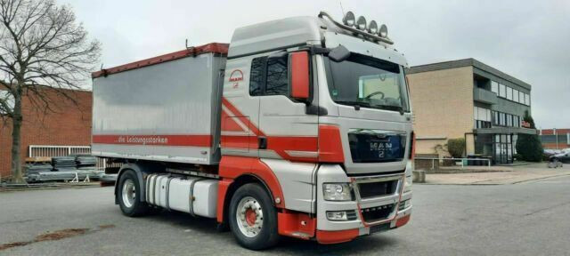 MAN TGX18.440PS Kipper - Billenőplatós teherautó: 1 kép. MAN TGX18.440PS Kipper - Billenőplatós teherautó: 1 kép.