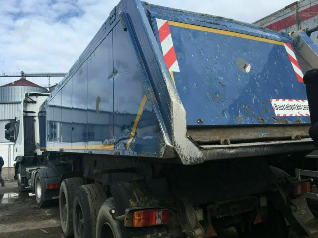 Meiller MHKS41/3-S Mulde Thermo/Is26 Kubiko orgi - Félpótkocsi billenőplatós: 3 kép. Meiller MHKS41/3-S Mulde Thermo/Is26 Kubiko orgi - Félpótkocsi billenőplatós: 3 kép.