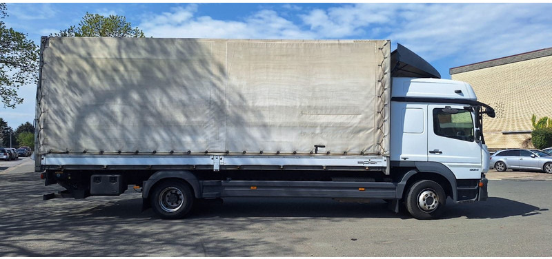 Mercedes-Benz 1224 Atego 3 G.Haus/Hochdach LBW AHK - Ponyvás teherautó: 5 kép. Mercedes-Benz 1224 Atego 3 G.Haus/Hochdach LBW AHK - Ponyvás teherautó: 5 kép.