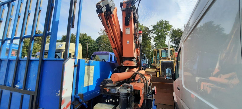 Mercedes-Benz 1828 Pritsche+Glastransport - Platós teherautó, Darus autó: 4 kép. Mercedes-Benz 1828 Pritsche+Glastransport - Platós teherautó, Darus autó: 4 kép.