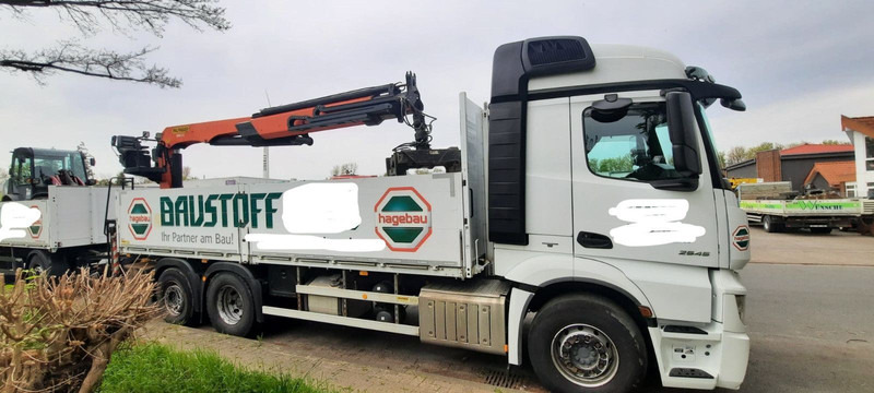 Mercedes-Benz 2545 Actros Pritsche Kran Palfinger PK21001 - Platós teherautó, Darus autó: 3 kép. Mercedes-Benz 2545 Actros Pritsche Kran Palfinger PK21001 - Platós teherautó, Darus autó: 3 kép.