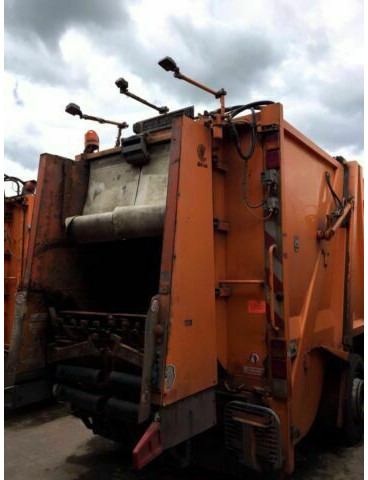 Mercedes-Benz 2633 Axor 6x2 Haller/Aufbau+Schüttung Euro:4 - Szemetesautó: 2 kép. Mercedes-Benz 2633 Axor 6x2 Haller/Aufbau+Schüttung Euro:4 - Szemetesautó: 2 kép.